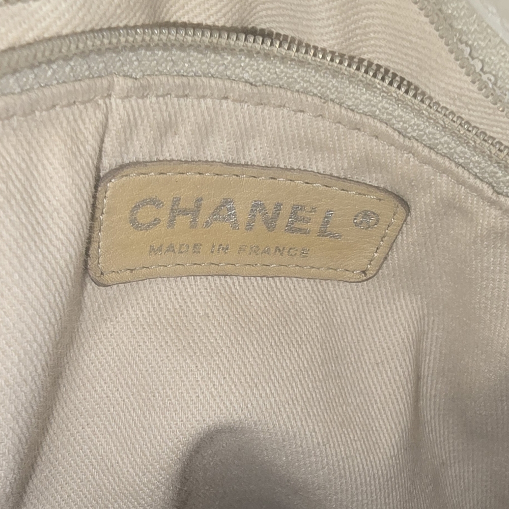 Auth CHANEL '13 Ltd. Ed. Cruise Line Double Stitch Hamptons Tote - Picture 2 of 16